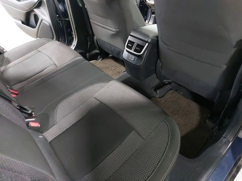 Used 2025 Subaru Outback Premium AWD/4WD image 11