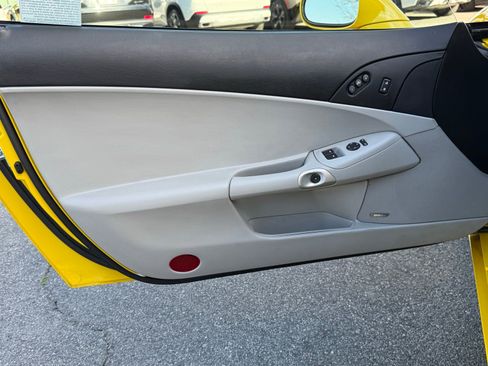 Used 2011 Chevrolet Corvette Coupe w/ Preferred Equipment Group image 18