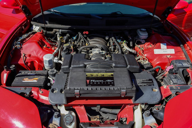 Used 1999 Pontiac Firebird Formula RWD image 25