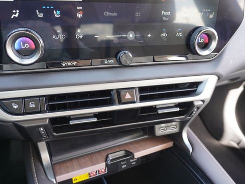 Certified 2024 Lexus RX 350 FWD w/ Convenience Package image 18