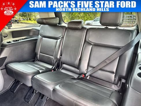 Used 2025 Ford Expedition Active AWD/4WD image 33