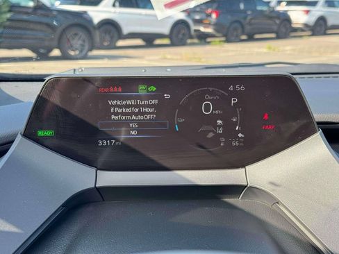 Used 2026 Toyota Prius Plug-In Hybrid FWD image 27