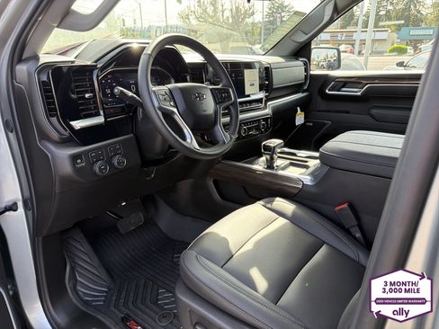 Used 2026 Chevrolet Silverado 1500 RST w/ RST All Star Premium Package AWD/4WD image 9