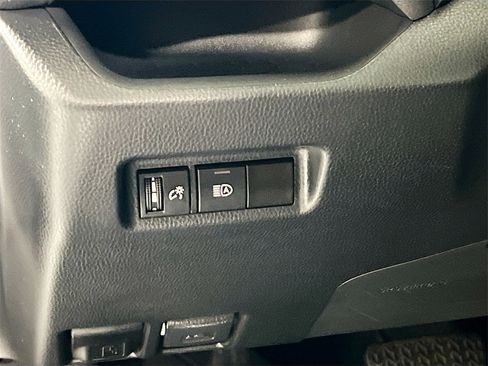 Used 2023 Toyota RAV4 LE image 10