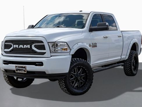 Used 2017 RAM 2500 SLT image 4