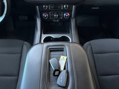 Used 2021 GMC Yukon SLE RWD image 22