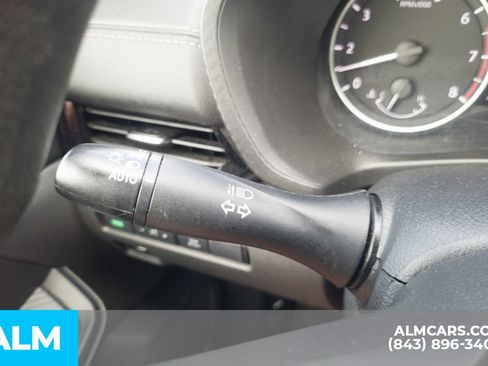 Used 2024 Nissan Sentra SV FWD image 31