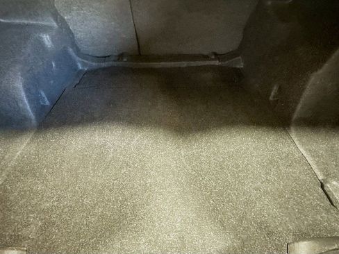 Used 2023 Chevrolet Malibu LT image 24