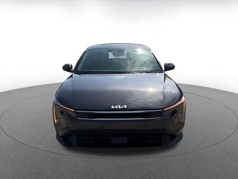 Used 2025 Kia K4 LXS image 5
