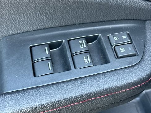 Certified 2024 Honda Ridgeline Black Edition image 12