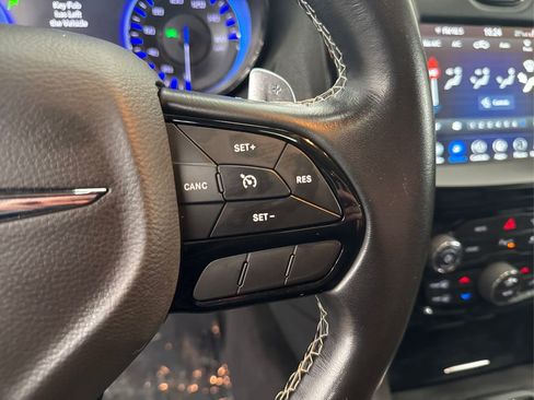 Used 2022 Chrysler 300 S image 28