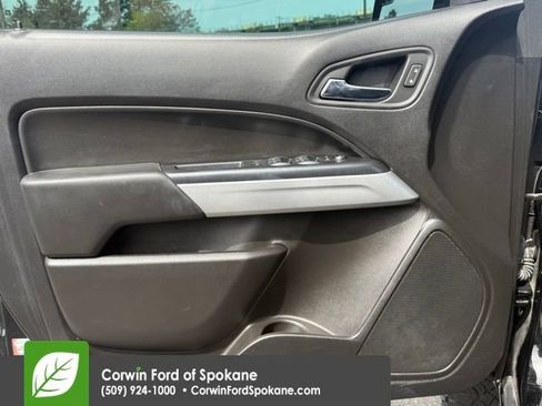 Used 2018 Chevrolet Colorado ZR2 w/ ZR2 Midnight Special Edition AWD/4WD image 19