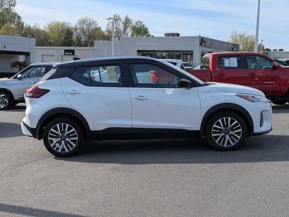 Used 2023 Nissan Kicks SV