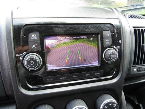 Used 2021 RAM ProMaster 3500 w/ Convenience Group FWD image 12