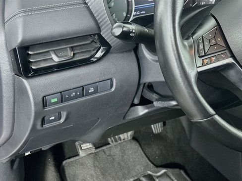 Used 2024 Nissan Sentra SV w/ All-Weather Package FWD image 17