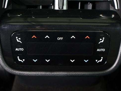 Used 2026 Mercedes-Benz E 53 AMG e 4MATIC Sedan image 62