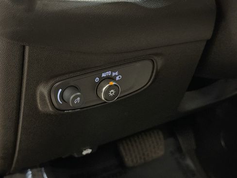 Used 2022 Chevrolet Equinox LT AWD/4WD image 13