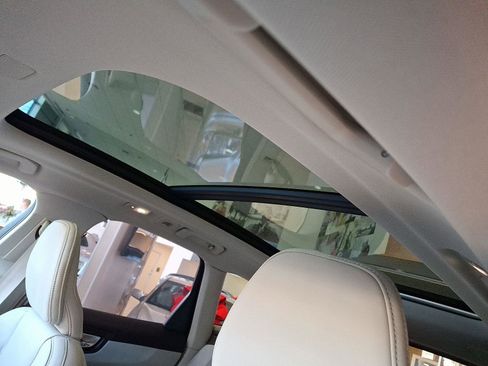 Certified 2026 Volvo XC60 T8 Ultra w/ Protection Package Premier image 12