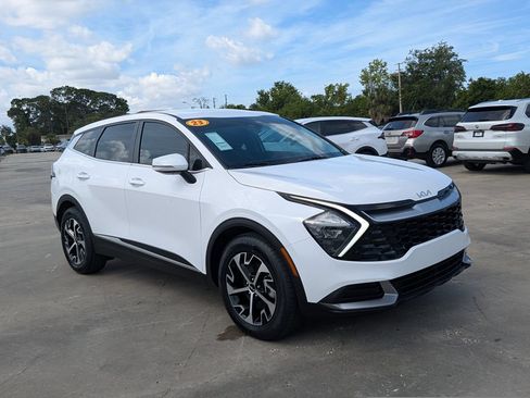 Certified 2023 Kia Sportage EX FWD image 2