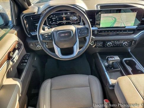 Used 2023 GMC Sierra 1500 SLT w/ SLT Convenience Package image 12