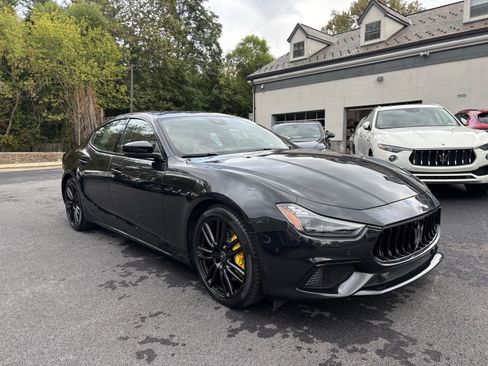 Used 2022 Maserati Ghibli Modena Q4 AWD/4WD image 14