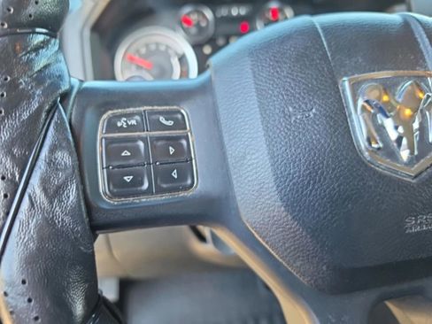 Used 2018 RAM 2500 SLT w/ Luxury Group AWD/4WD image 15