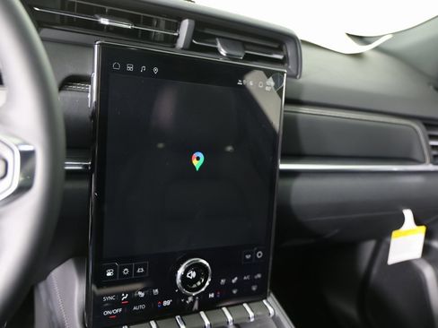 New 2026 GMC Terrain Elevation w/ Elevation Premium Package image 18