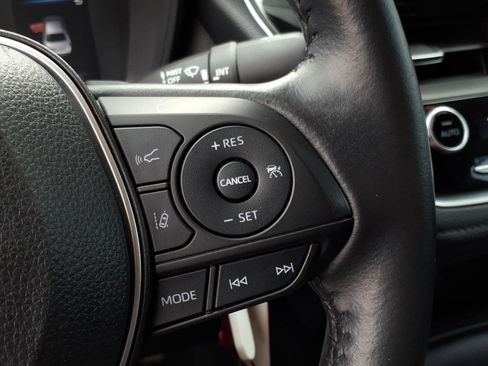 Used 2022 Toyota Corolla SE image 31