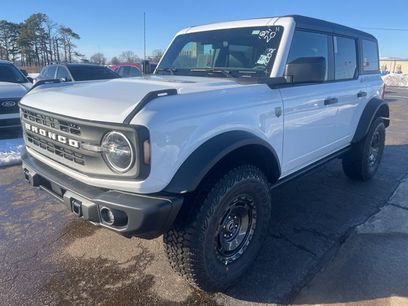 New 2025 Ford Bronco Big Bend w/ Black Diamond Package
