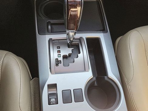 Used 2016 Toyota 4Runner Limited image 16