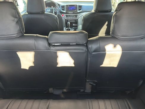 Used 2017 Honda Pilot EX image 45