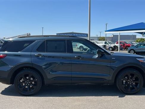 Certified 2023 Ford Explorer ST-Line w/ Class IV Trailer Tow Package AWD/4WD image 2