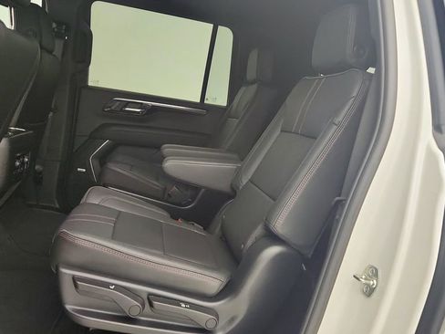 Certified 2025 Chevrolet Suburban RST w/ Comfort Package RWD image 28