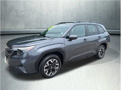 Certified 2026 Subaru Forester Premium AWD/4WD image 1