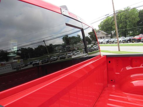 Used 2022 RAM 1500 Big Horn AWD/4WD image 14