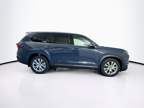New 2026 Toyota Grand Highlander FWD image 10
