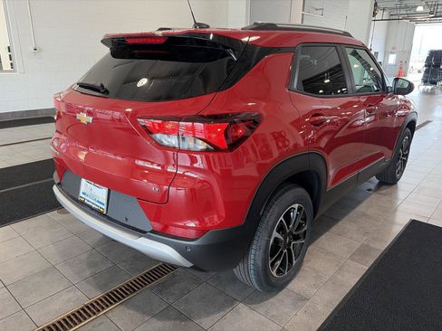 New 2026 Chevrolet TrailBlazer LT FWD image 3