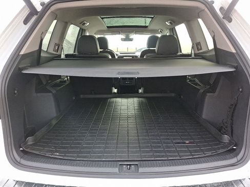 Used 2022 Volkswagen Atlas SEL R-Line image 29