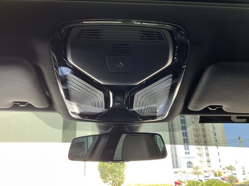 Certified 2025 BMW 330i Sedan image 14