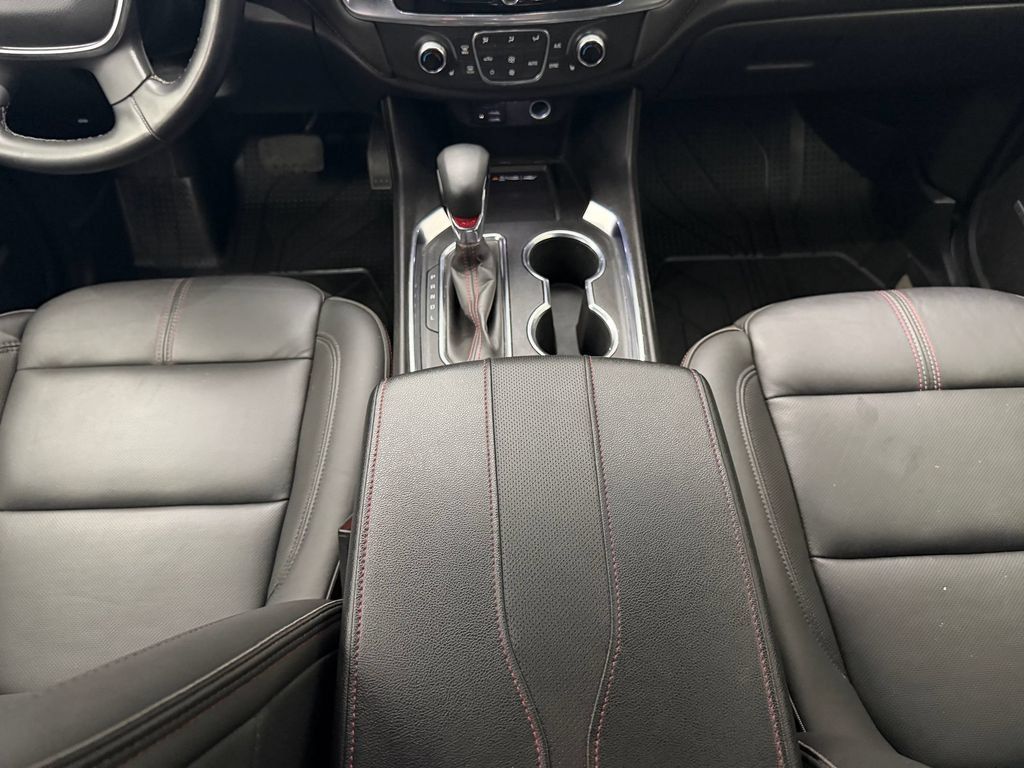 Used 2023 Chevrolet Traverse RS w/ LPO, Floor Liner Package AWD/4WD image 16