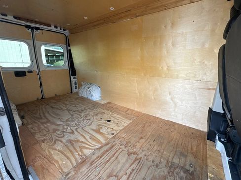 Used 2021 RAM ProMaster 2500 FWD image 12