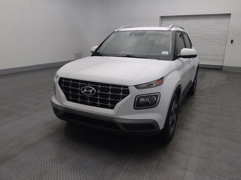 Used 2021 Hyundai Venue SEL w/ Cargo Package image 15