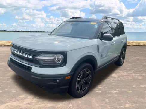 Certified 2022 Ford Bronco Sport Outer Banks w/ Tech Package AWD/4WD image 5