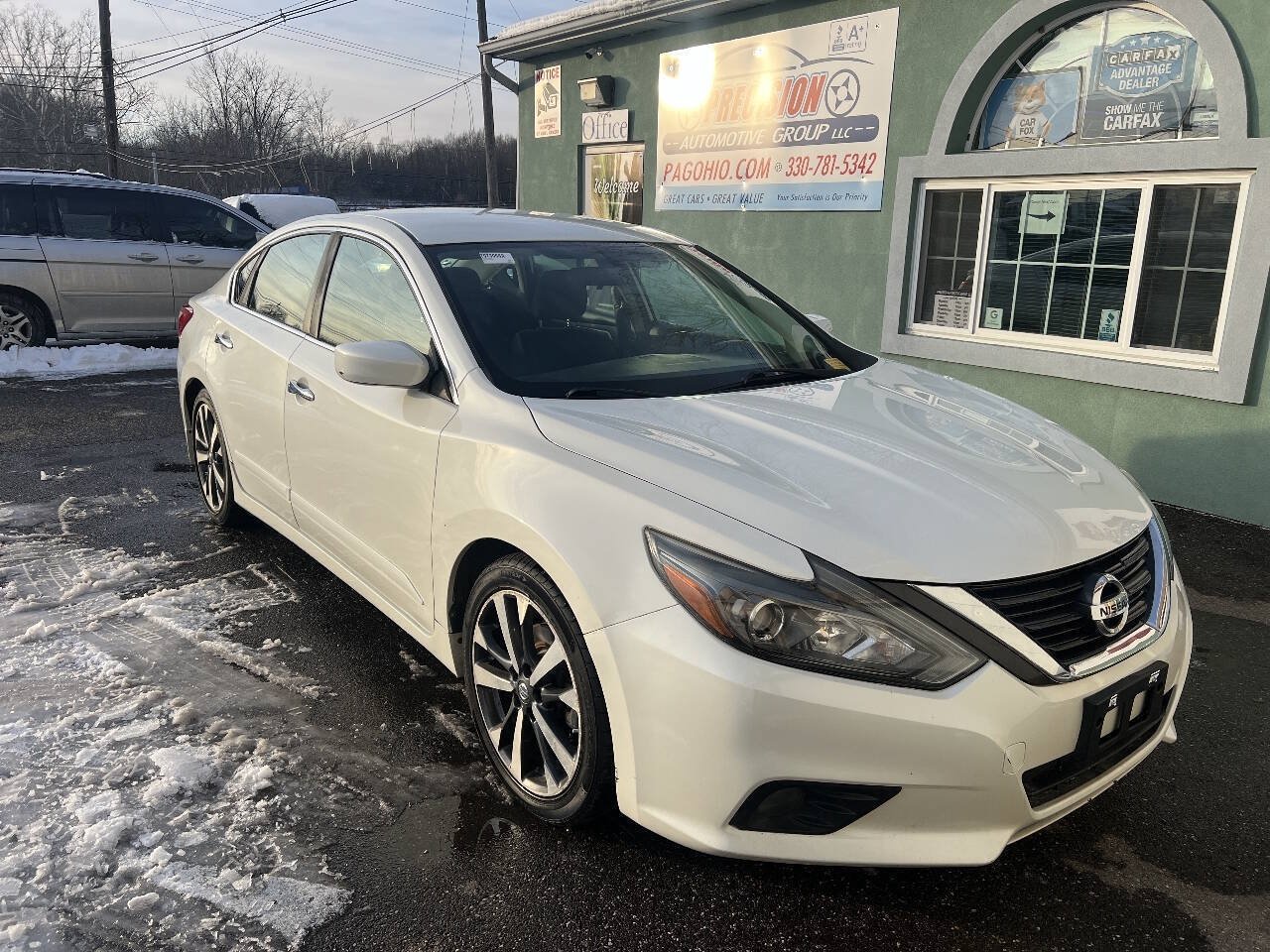 Used 2016 Nissan Altima 2.5 SR FWD image 2