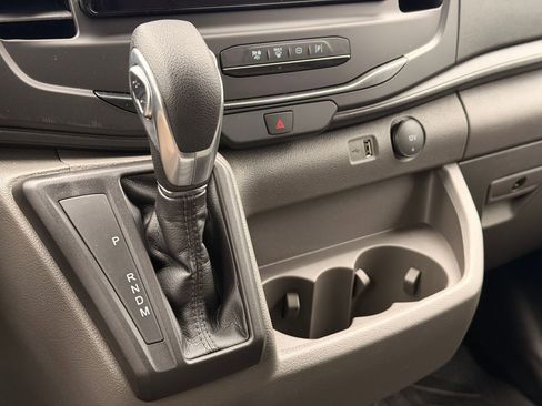 New 2026 Ford Transit 250 148 Medium Roof image 28