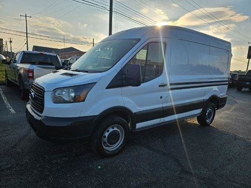 Used 2016 Ford Transit 250 130 Medium Roof RWD image 4