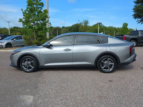 Used 2025 Kia K4 FWD image 3