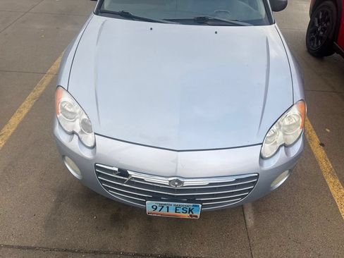 Used 2004 Chrysler Sebring Coupe FWD image 15