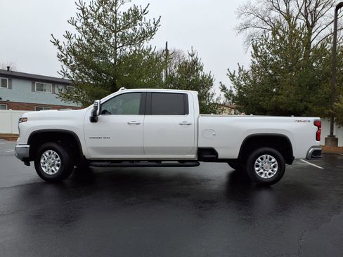 Used 2024 Chevrolet Silverado 3500 LTZ image 29