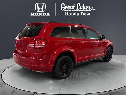 Used 2020 Dodge Journey SE w/ SE Popular Equipment Group image 5